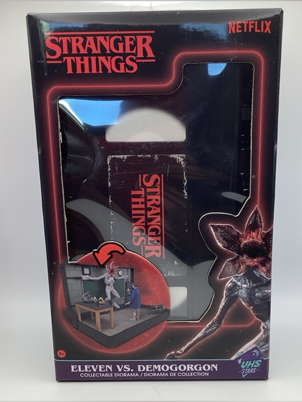 Stranger Things Eleven vs. Demogorgon Diorama Playset VHS Stars -  New Sealed